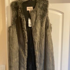 Forever 21 Gray Faux Fur Long Vest NWT size L